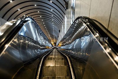 Looking down from a Tianmen Shan Escalator, Hunan (湖南省) China